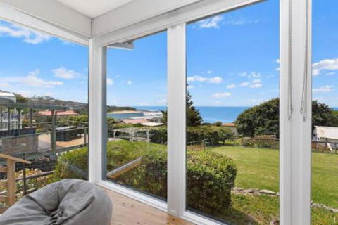 COASTAL HAVEN Panoramic Ocean Views - Accommodation Gold Coast 4