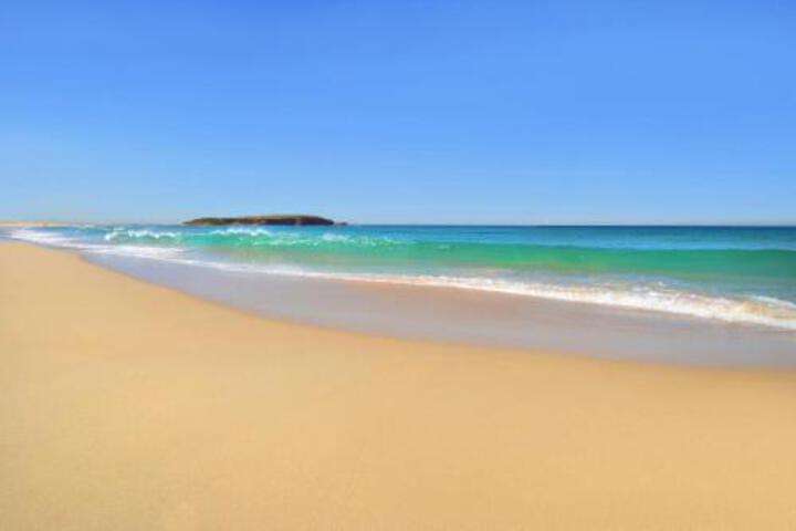 Lake Illawarra NSW Gold Coast 4U
