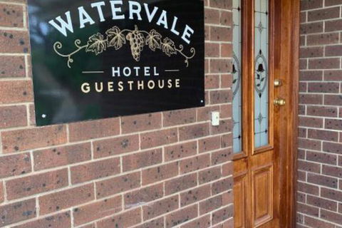 Watervale Hotel Guesthouse - Gold Coast 4U 0