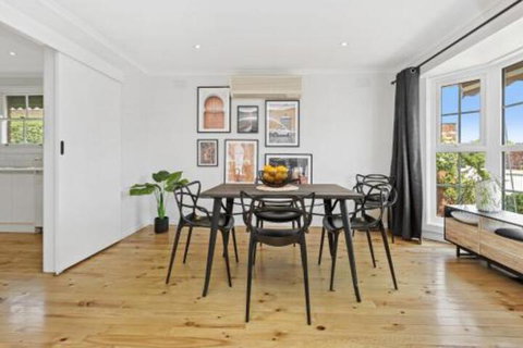 YIN YANG MOUNT ELIZA - Accommodation Gold Coast 0