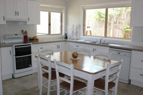 2 51 Carlo Road Rainbow Beach Pets Welcome Air Conditioning Walk To The Shops - Accommodation Gold Coast 6
