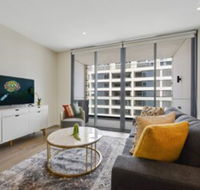 HomeHotel Luxurious High Rise Apt - Gold Coast 4U