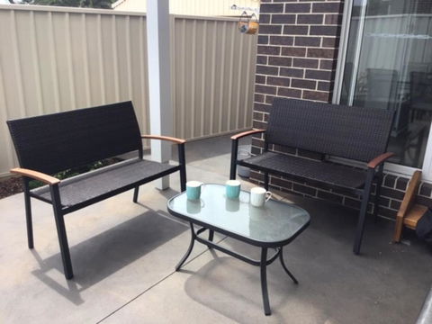Discover Warilla Bright & Airy Townhouse Near The Beach & Lake - Gold Coast 4U 1