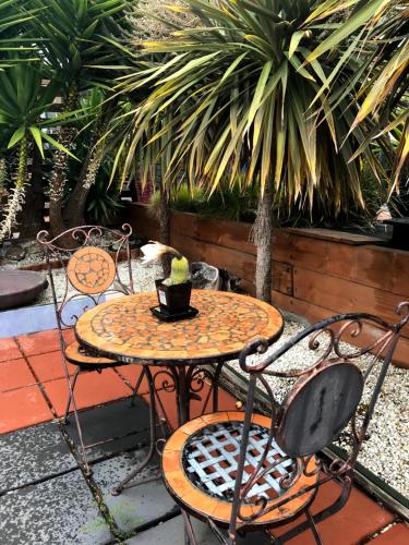Coastal Garden Shack - Accommodation Gold Coast 5