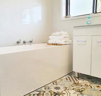 Marazul BEST DEAL Stone Bathtub WIFI Functional