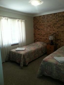Accommodation Choices - Accommodation Gold Coast 3