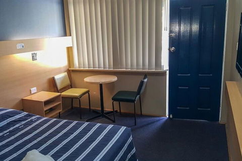 Windsor Motel - Gold Coast 4U 7