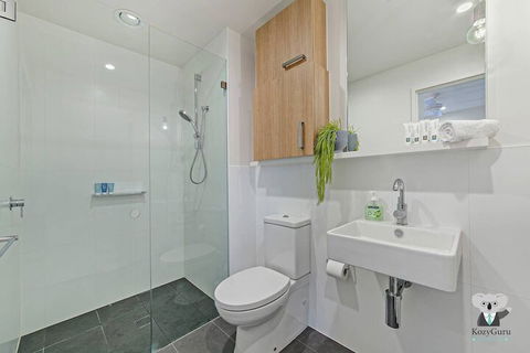 NEW Cozy Comfy APT Near Sydney Airport & CBD - Accommodation Gold Coast 7