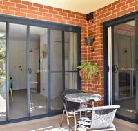 Quiet 1 Bedroom Flat in Concord - Gold Coast 4U
