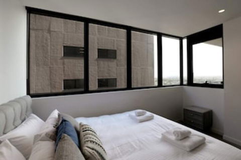 Fantastic 2BD Apt In Melbournes Southbank! - Accommodation Gold Coast 0