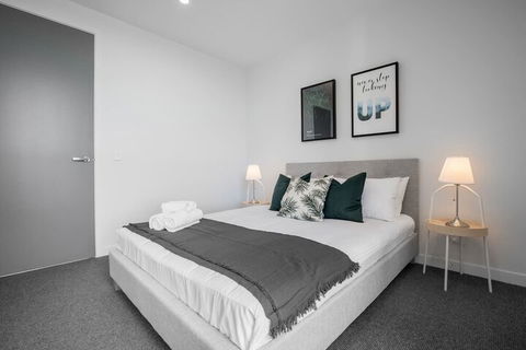 Elegant Apartment At Parkville - Accommodation Gold Coast 1