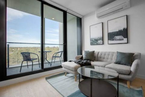 Elegant Apartment At Parkville - Accommodation Gold Coast 0
