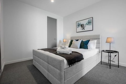 Elegant Apartment At Parkville - Accommodation Gold Coast 5