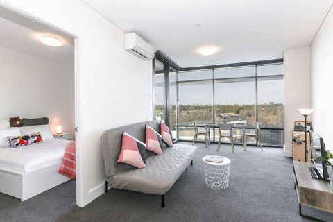 Highrise Apartment At Olympic Park - Gold Coast 4U 6
