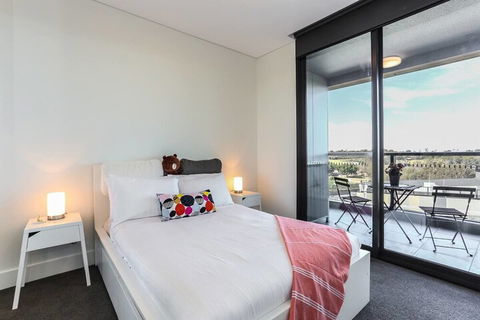 Highrise Apartment At Olympic Park - Gold Coast 4U 4
