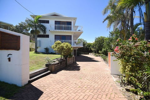 Notre Reve - 2/4 Brolga Place - Accommodation Gold Coast 1