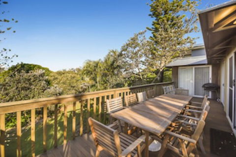 Summer Place - 24 Shearwater Street - Accommodation Gold Coast 0