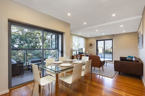2 Bdrm North Sydney With Harbour Views - Gold Coast 4U 7