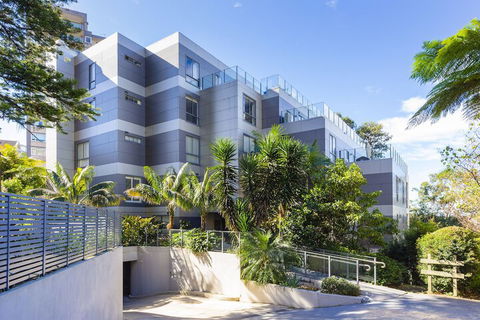 2 Bdrm North Sydney With Harbour Views - Gold Coast 4U 1