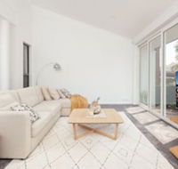 Large Family Home Bondi - Gold Coast 4U