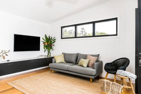 Your Luxury Escape - Carinya Cottage 2 - Accommodation Gold Coast 4