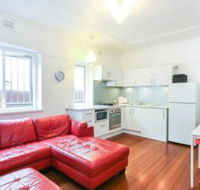 Quiet 1 Bedroom Apartment 5 Minutes From CBD - Gold Coast 4U