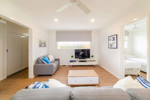 Peaceful 3 Bedroom Apartment In Ascot - Gold Coast 4U 3