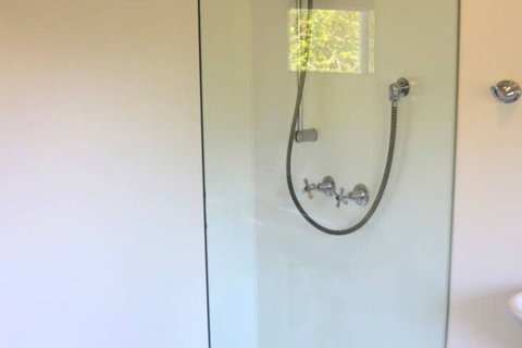 Charming & Cosy Home With City Views - 1 Gold Coast 5