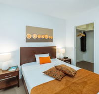 Airtrip Apartment on Merivale St - Gold Coast 4U
