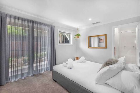 Hunter Treehouse - Accommodation Gold Coast 4