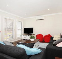 Fairways 10 Mins to Hyams Beach