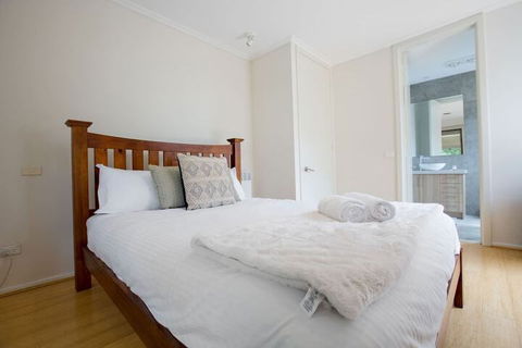 Comfy Holiday House With Pool@rosanna - 1 Gold Coast 4