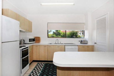 Unit 2 Cooltoro Court 7 Frank Street Coolum Beach 400 BOND LINEN INCLUDED - Accommodation Gold Coast 1