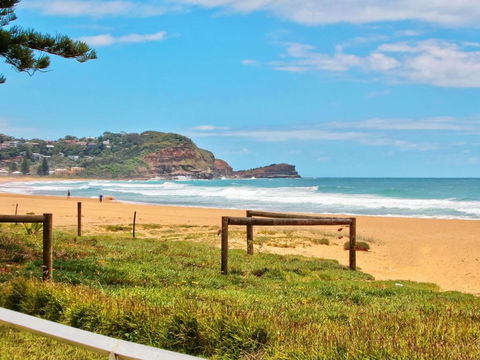 Beachside Bungalow #4 4 / 139 Avoca Drive Avoca Beach - Gold Coast 4U 4