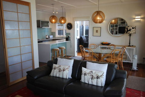 SEA URCHIN - Accommodation Gold Coast 2