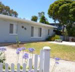 Bay Breeze Cottage - Gold Coast 4U