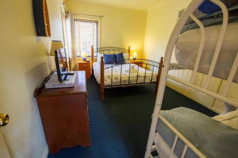 A Mariners Place BEST Location In Town! - Accommodation Gold Coast 1