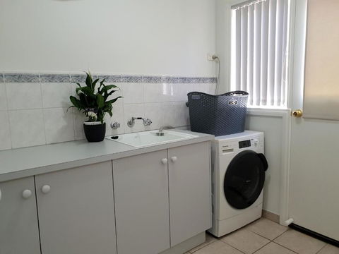 SAN Mateo - Accommodation Gold Coast 2