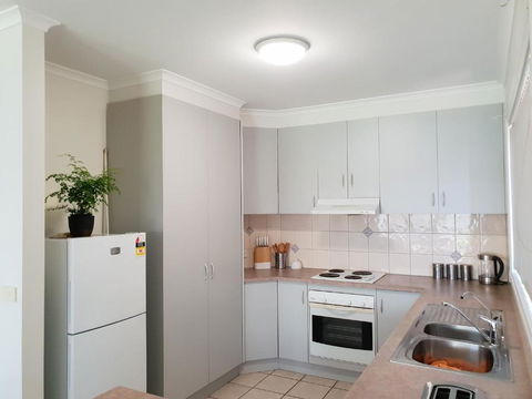 SAN Mateo - Accommodation Gold Coast 6