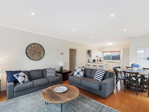 GUILDFORD COTTAGE - Gold Coast 4U 4