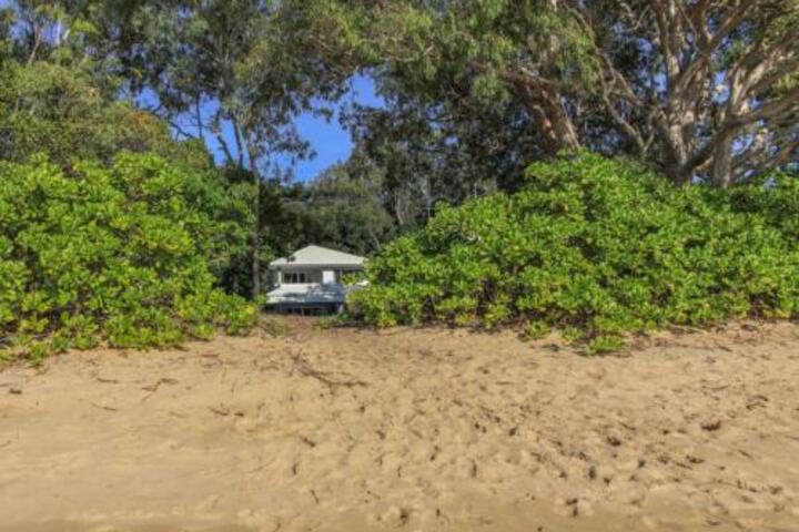Cairns Northern Beaches QLD Accommodation Gold Coast
