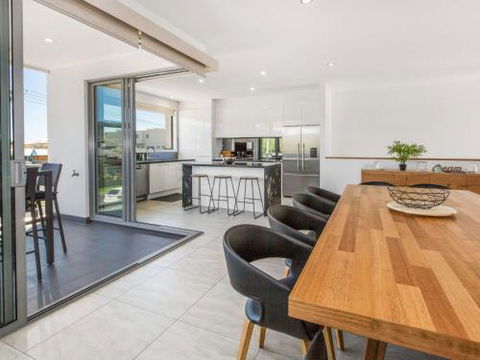 CASABLANCA DROMANA - Gold Coast 4U 2