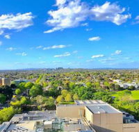 Deluxe Central Park 4B2B APT BoxHill Panorama - Accommodation Gold Coast