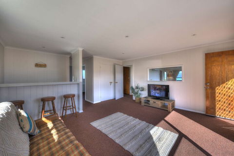 Stones Throw - Accommodation Gold Coast 3