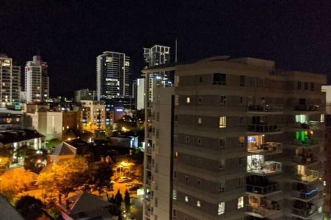 Stunning Two-storey Apartment In Perth's CBD - Gold Coast 4U 4