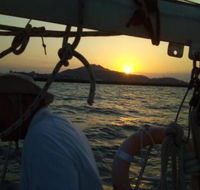 Casual fare sailing charters Townsville ocean living cruise - Gold Coast 4U