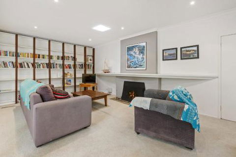 BIRDSONG MORNINGTON - Accommodation Gold Coast 4
