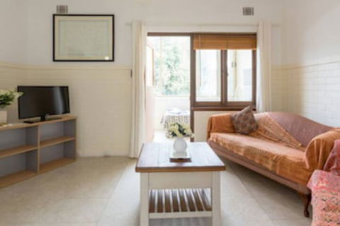 B6 Cafes & Restaurants Close To UWA - Accommodation Gold Coast 0
