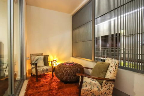 Large 3 Bedroom Apartment With River Views Near The Stadium - Gold Coast 4U 6