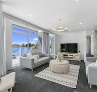 Havana Blue - Large 4 Bedroom Home - Gold Coast 4U
